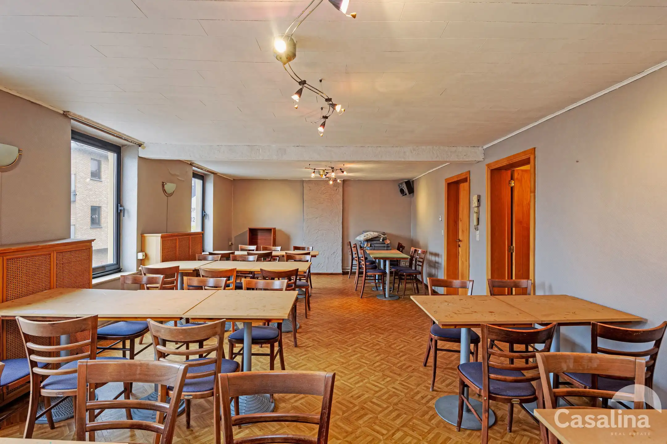 Gemengd gebouw met tal van exploitatiemogelijkheden foto 15