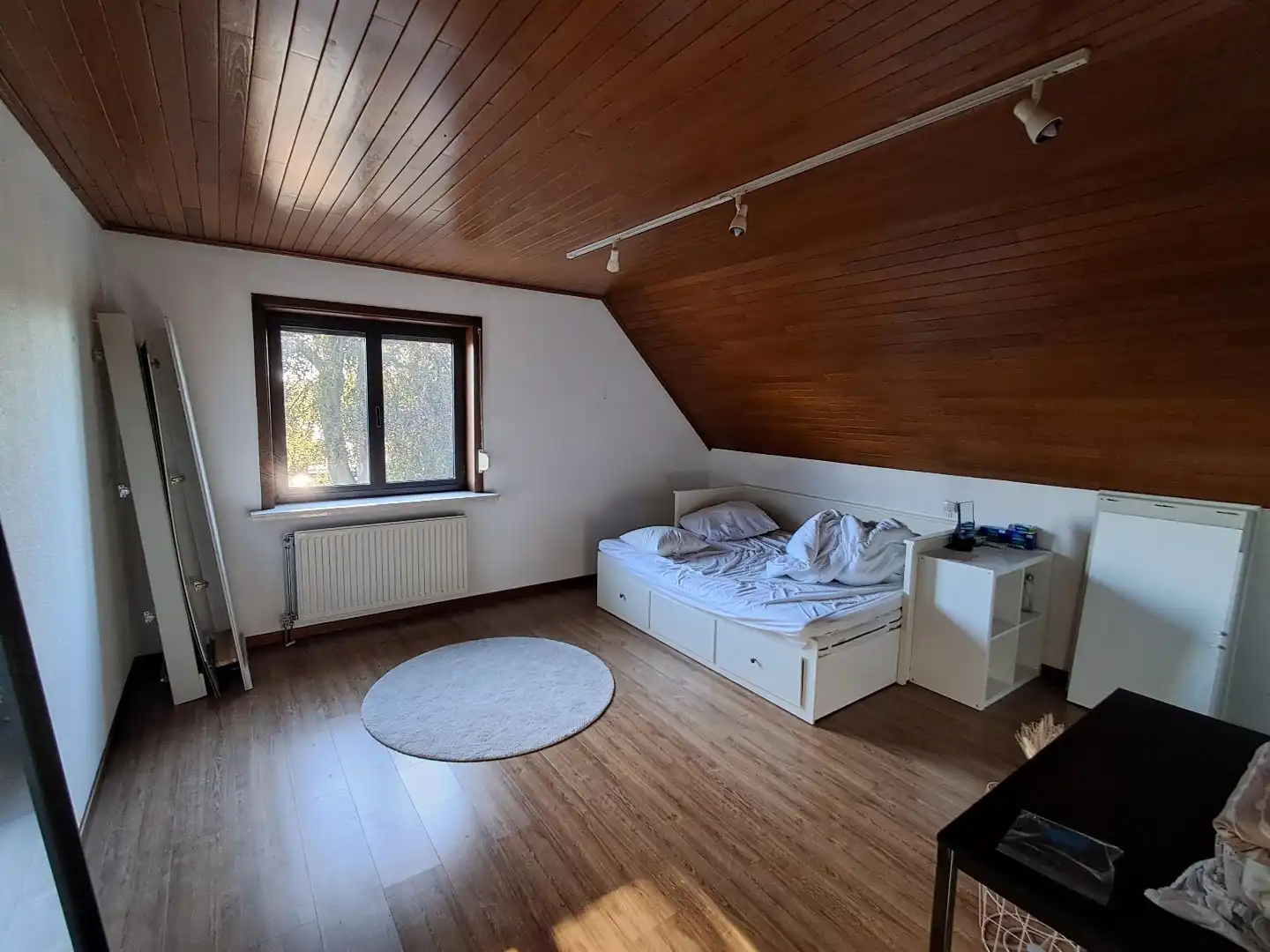 Ruim appartement te Sijsele. foto 12