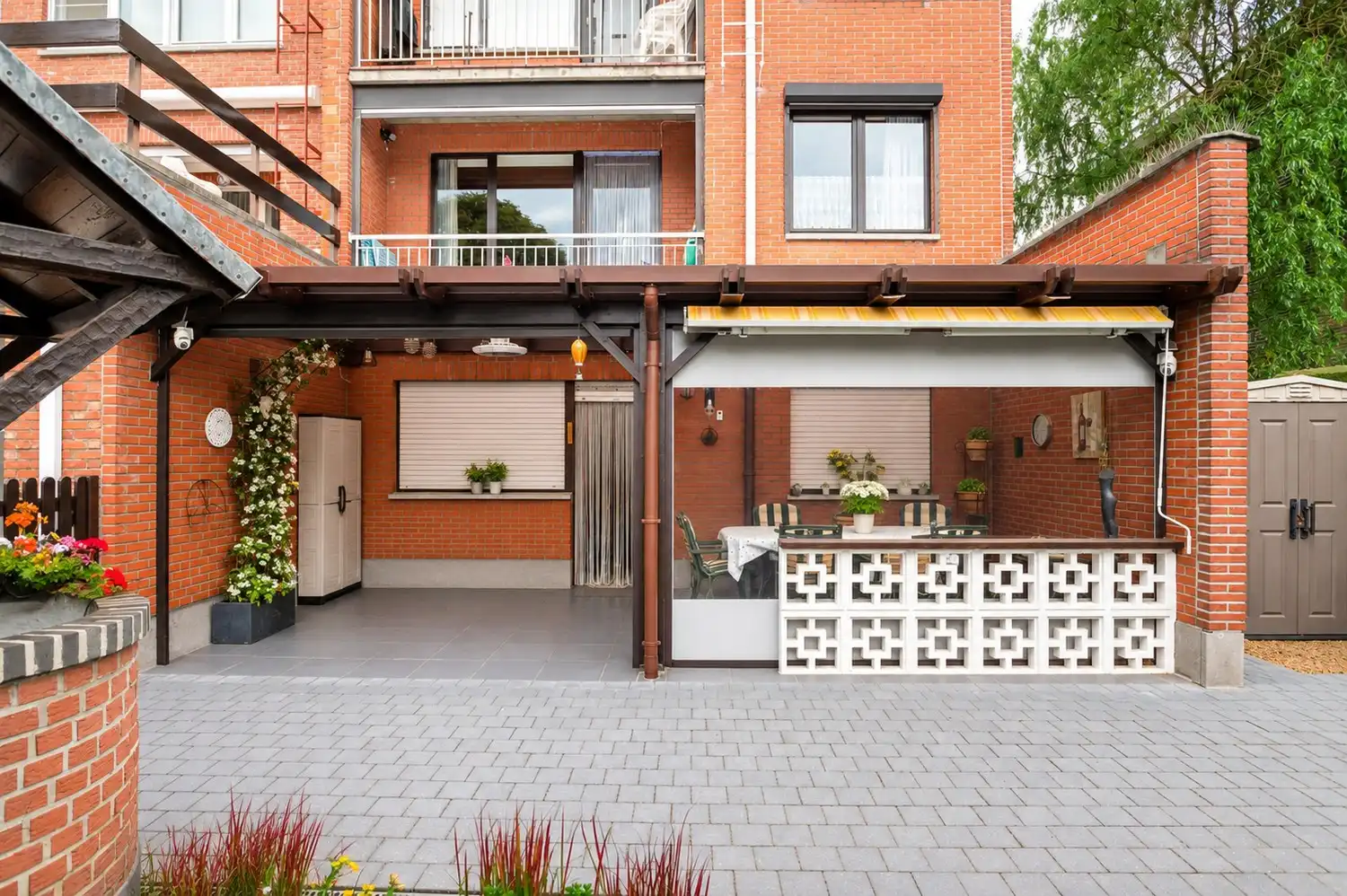Halfopen bel-etagewoning met 3 slaapkamers, garage en zuidoostgerichte tuin foto 19