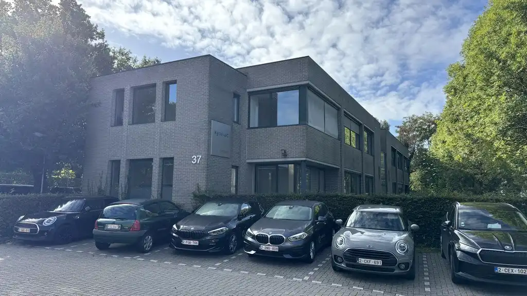 Ingedeeld gelijkvloers kantoor vlakbij N171 te Kontich foto 16