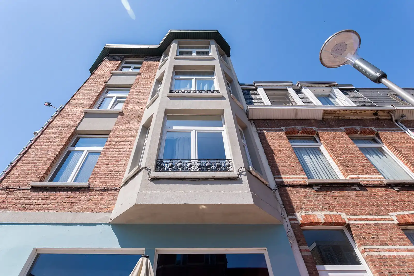 Lichtrijk hoek appartement met karakter!  foto 6