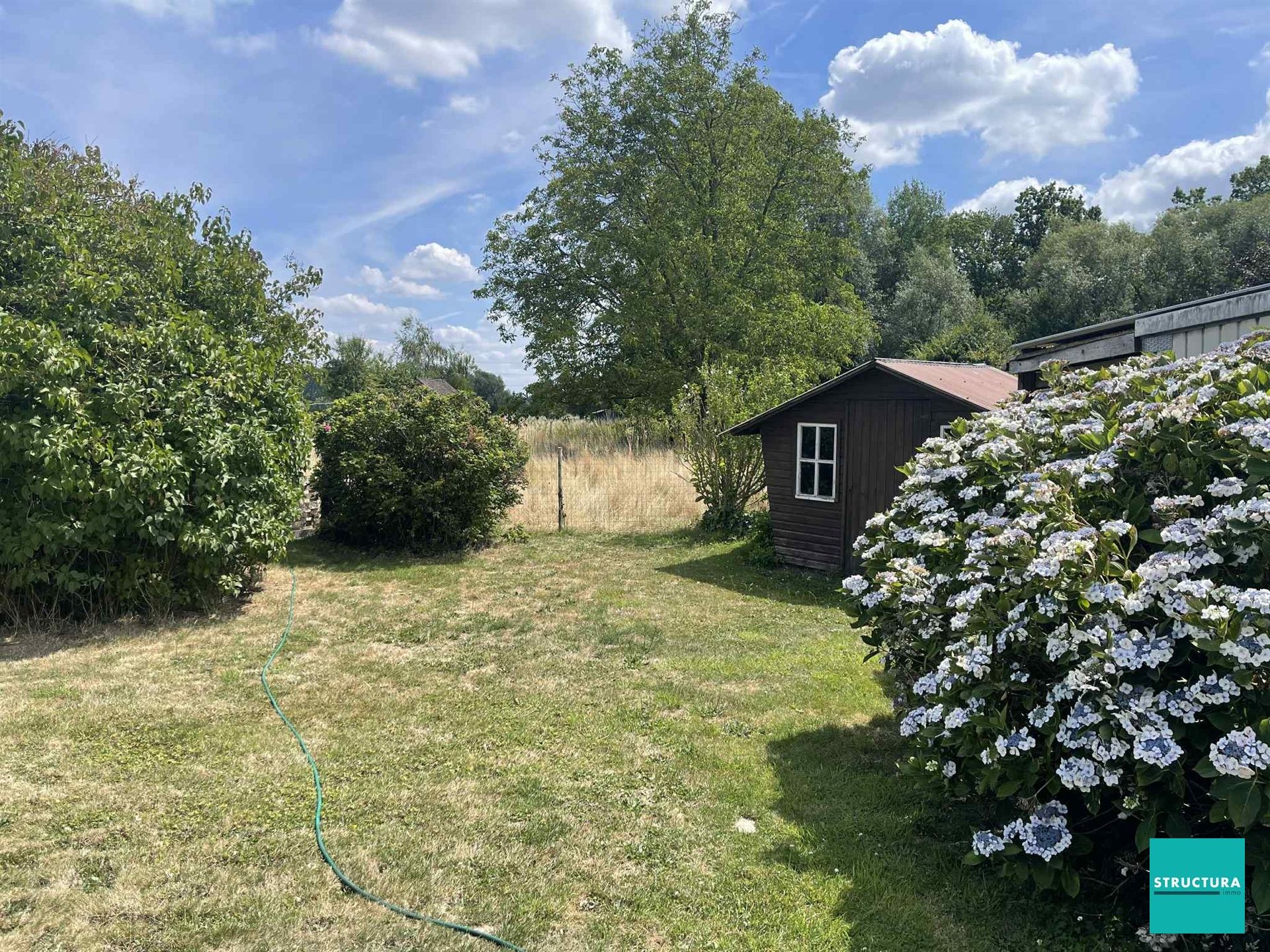 Woning met 4 kamers op terrein van 14a58ca foto 12