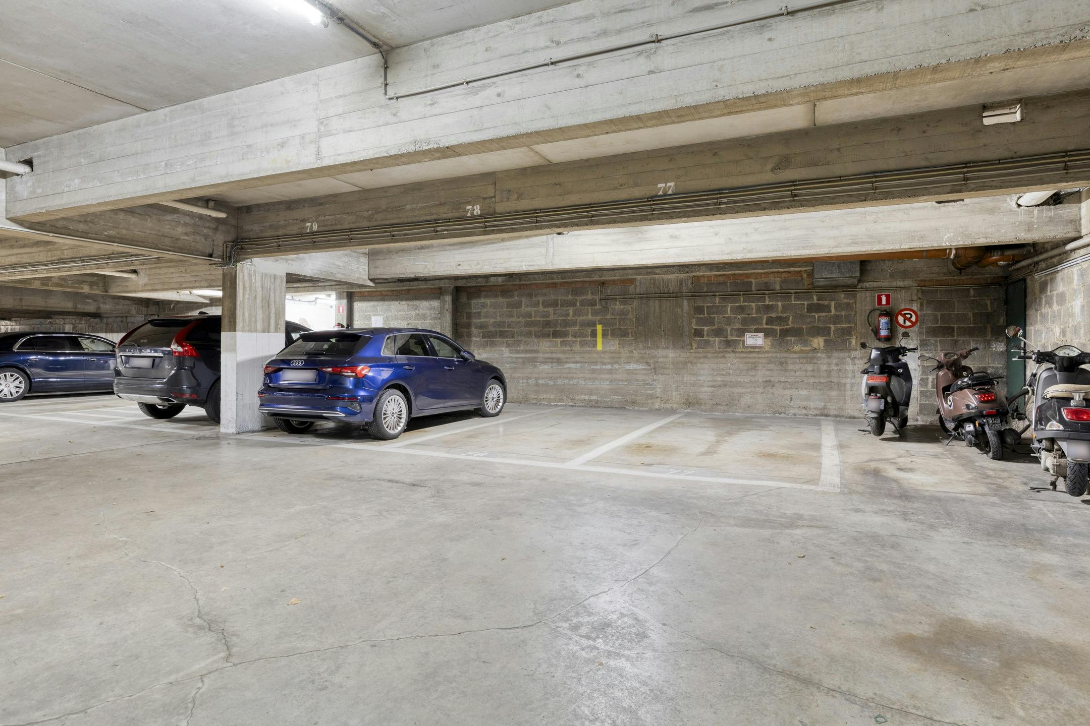 Appartement met twee slaapkamers en terras te koop in Antwerpen foto 16