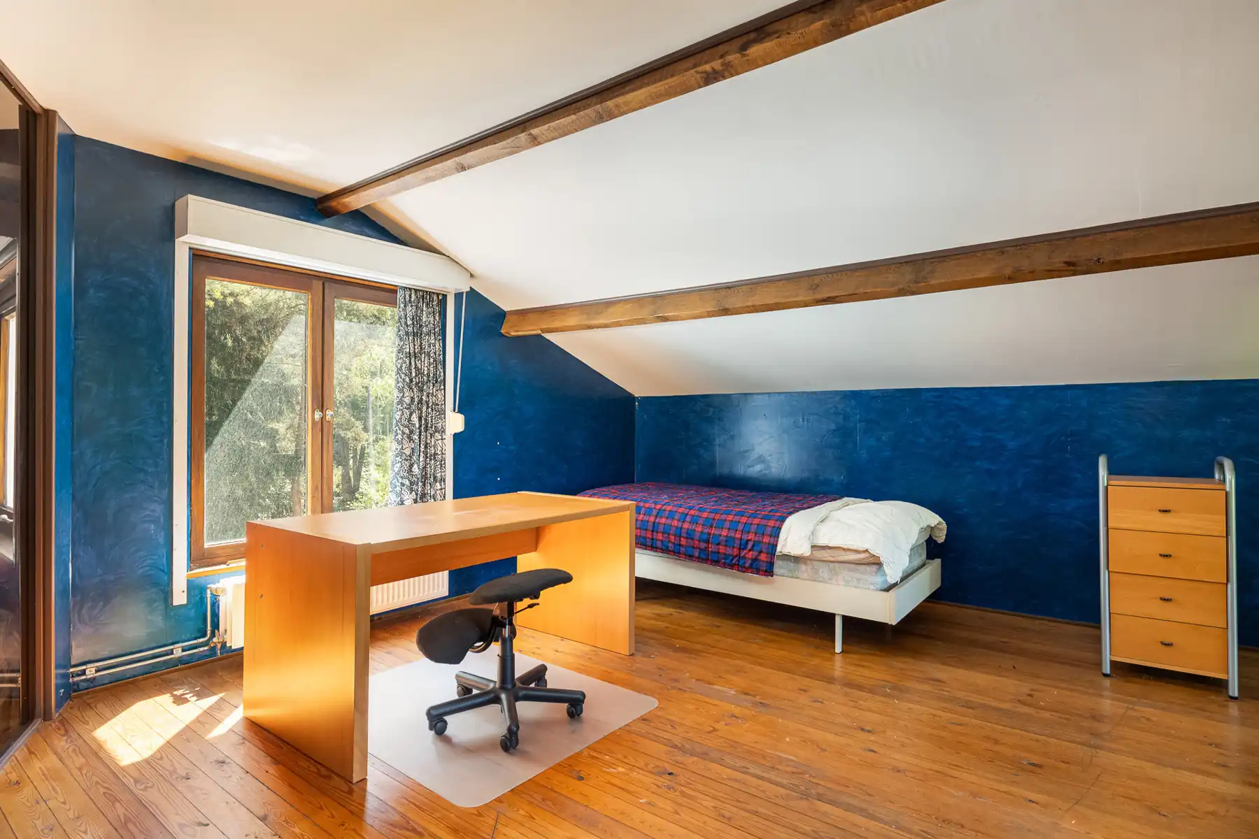 Unieke te renoveren villa op prachtig perceel foto 21