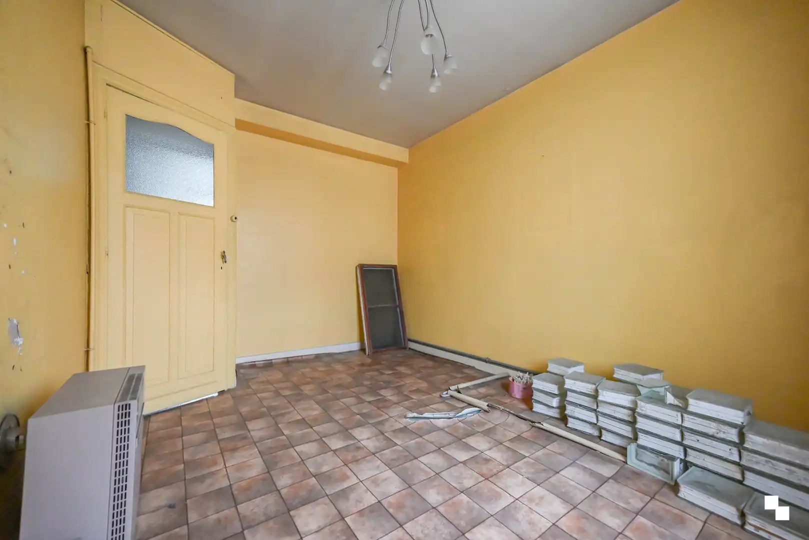 Zéér ruime ééngezinswoning met drie slaapkamers en bijgebouwen te Izegem foto 18