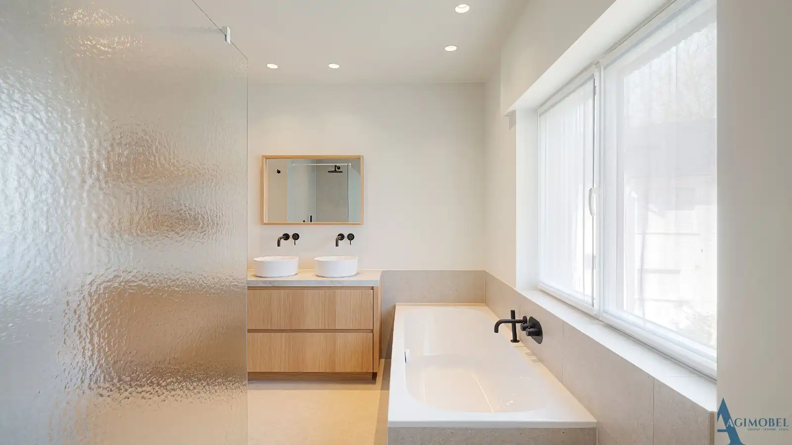 Schitterende luxe-koppelvilla met 5 slaapkamers in het rustige Duinbergen. foto 16