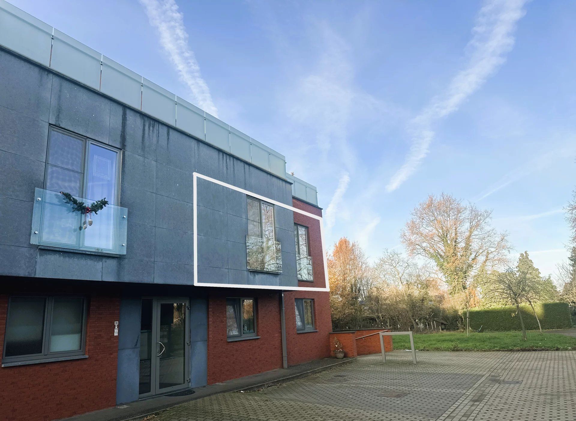 Zeer ruim instapklaar appartement met open uitzicht – 2 slpk – groot terras – garagebox + berging foto 21