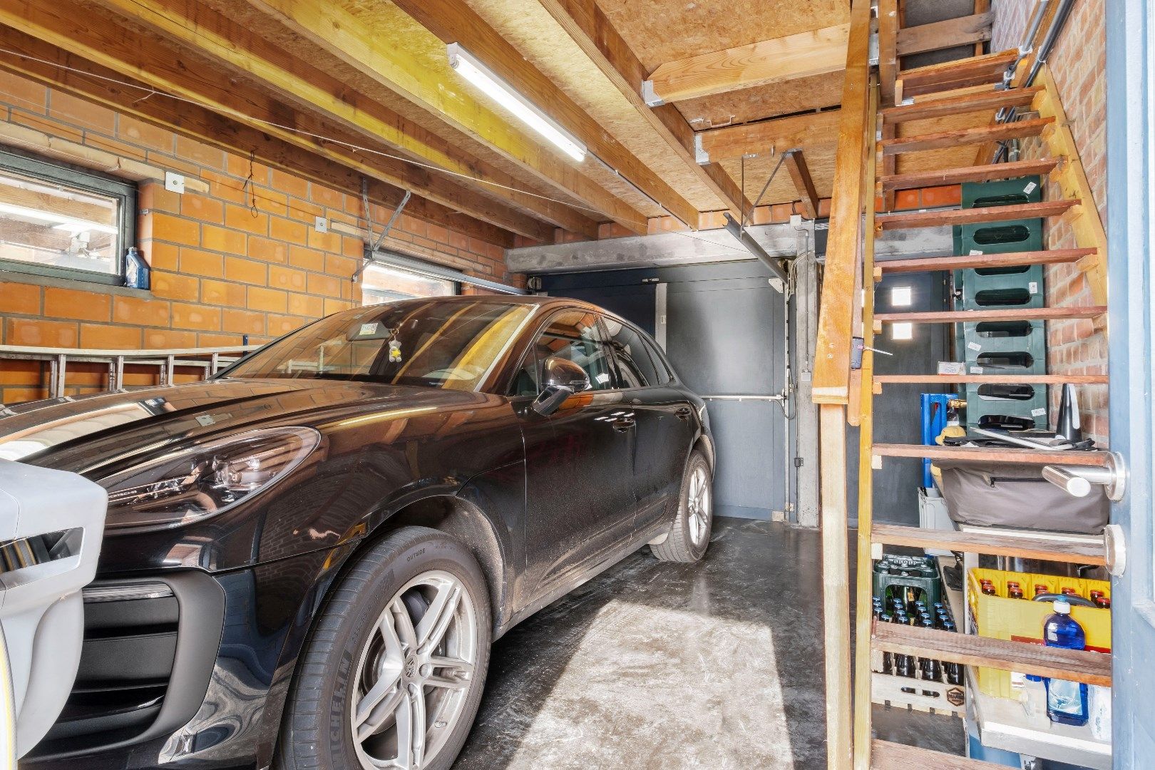 Ruime woning nabij centrum Aartrijke met garage en tuin foto 10