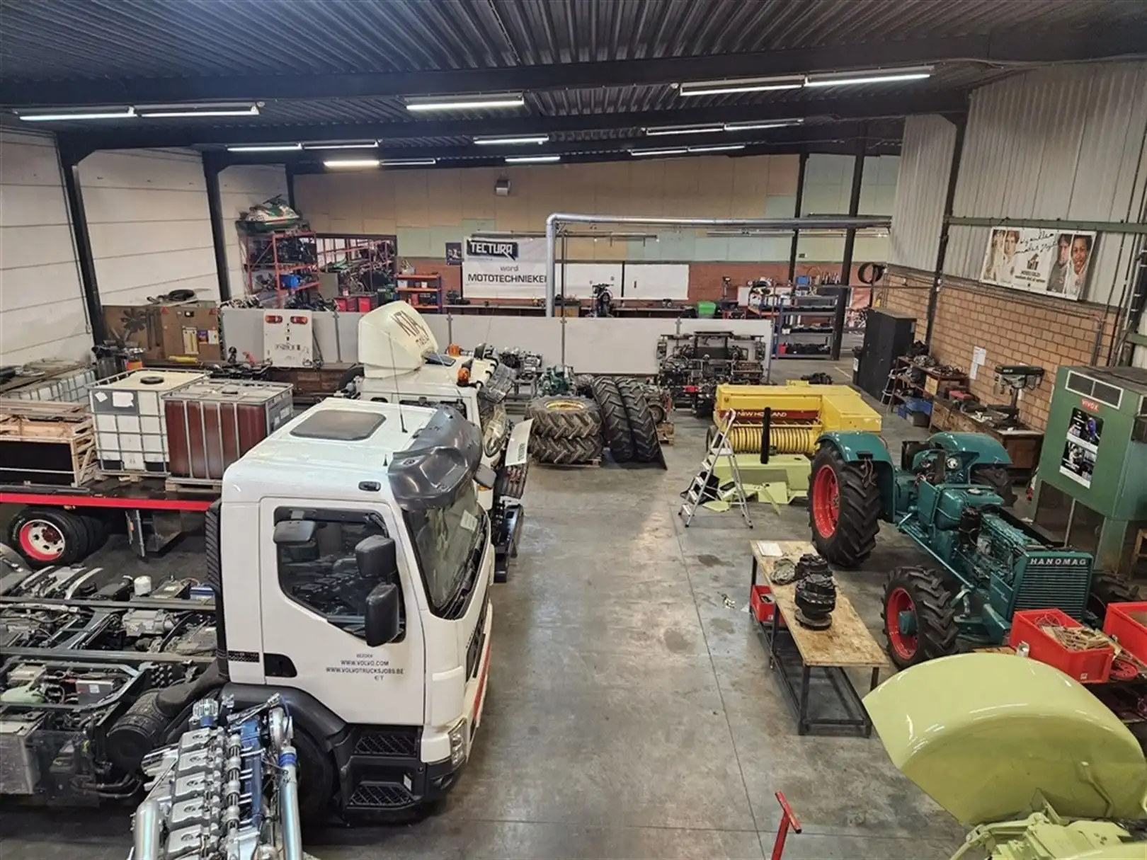 Magazijn met kantoorunit te Drongen foto 6