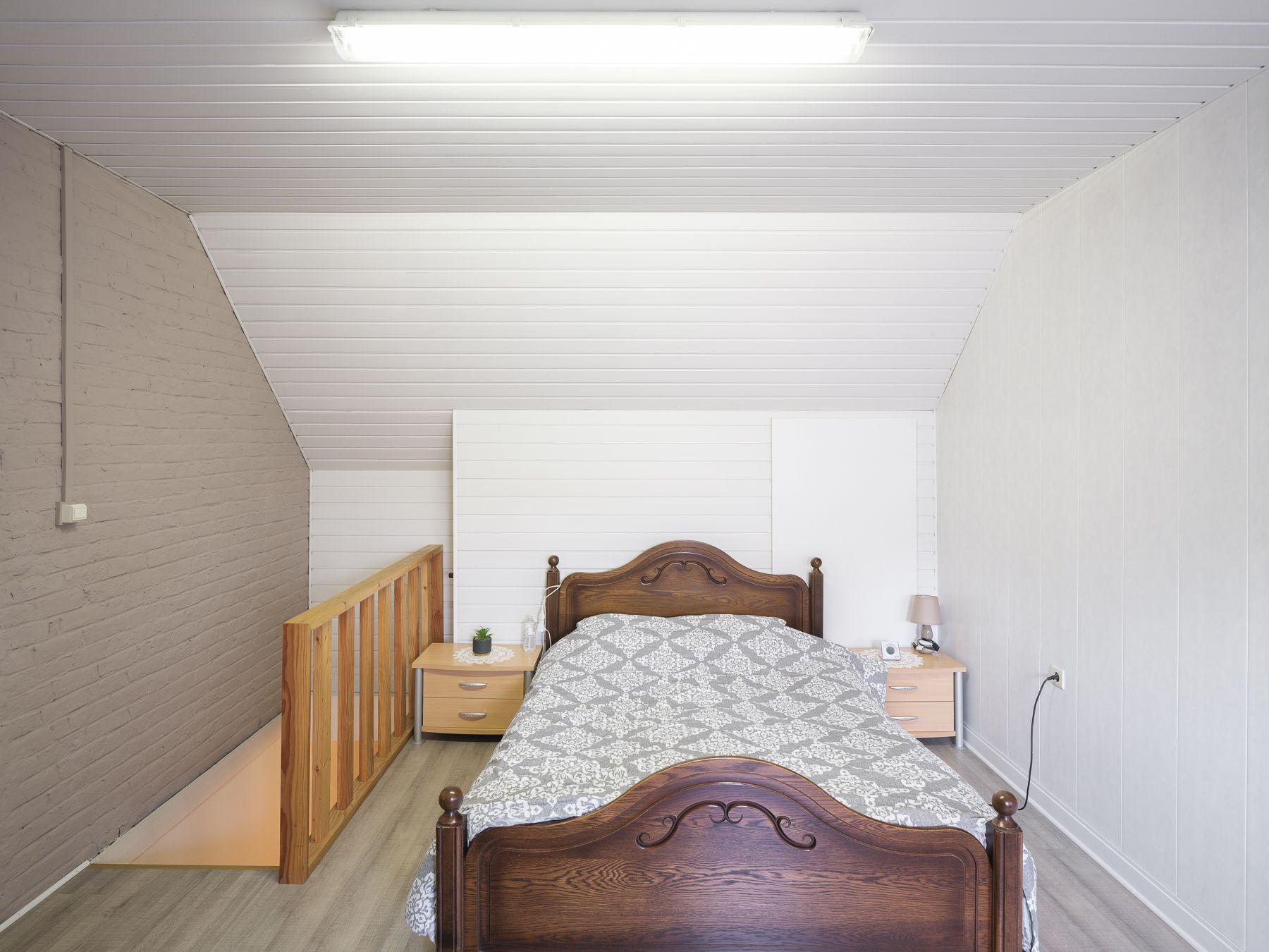 Instapklare woning met zonnig terras nabij het Keizerpark foto 9