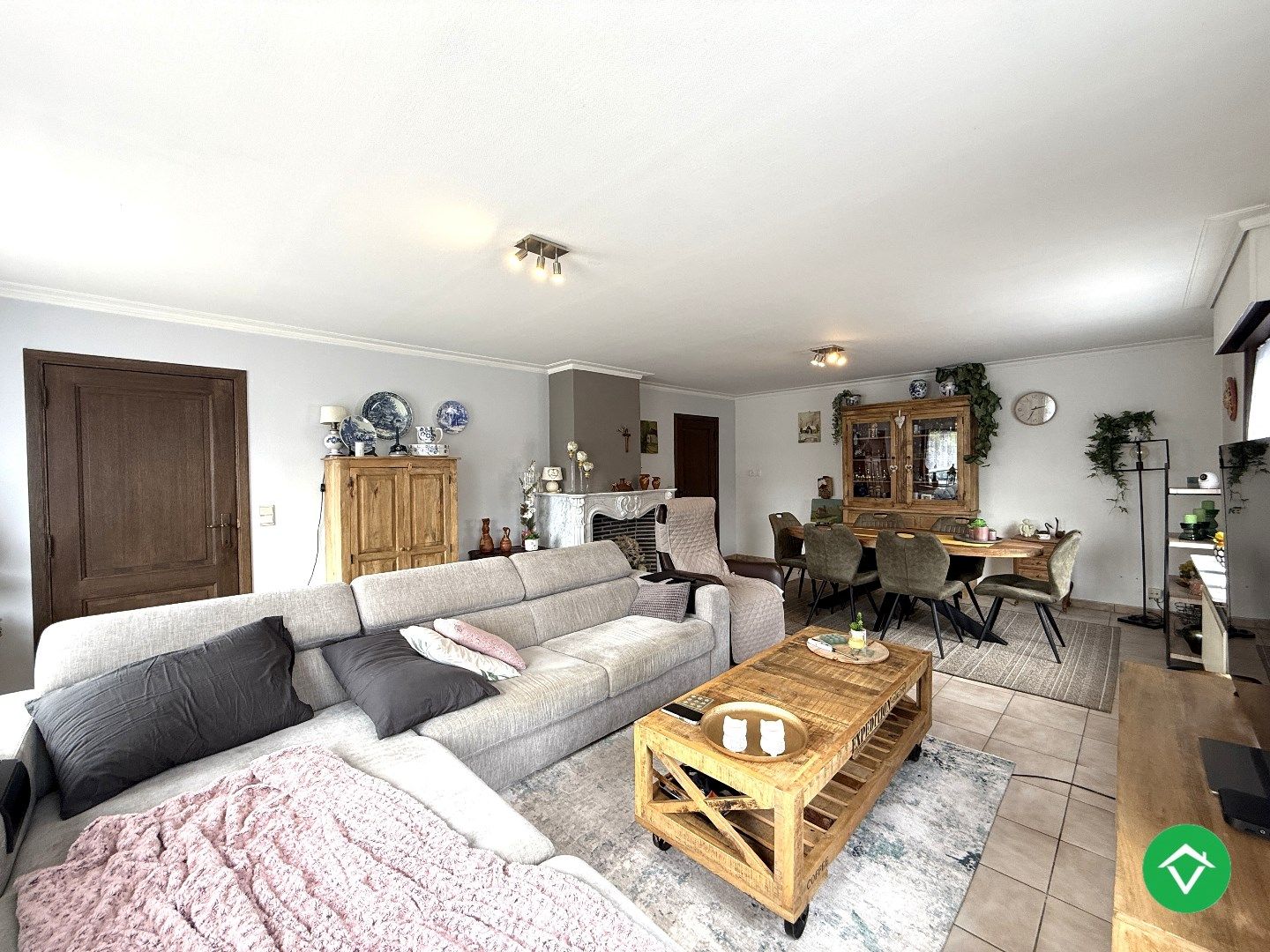 Alleenstaande woning met 5 slaapkamers, tuin en garage/loods te Roeselare foto 4