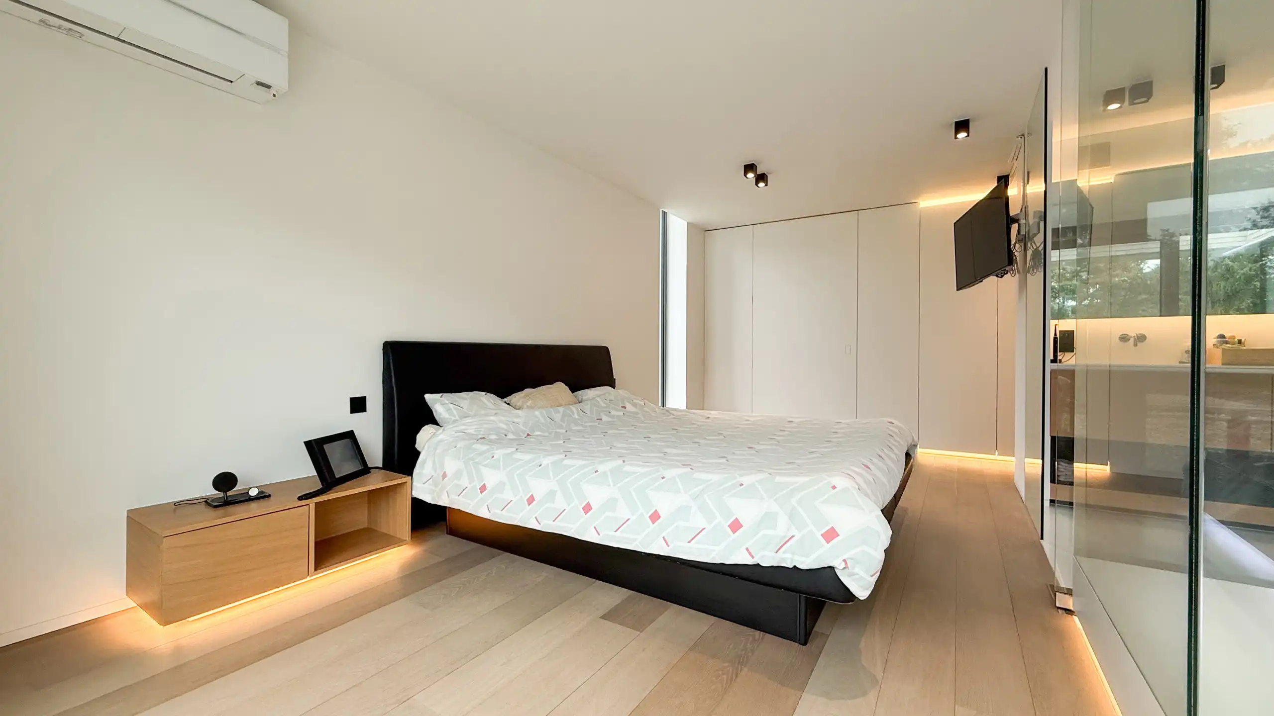 High-end instapklare woning met 4slpk, zwembad + terras! foto 26