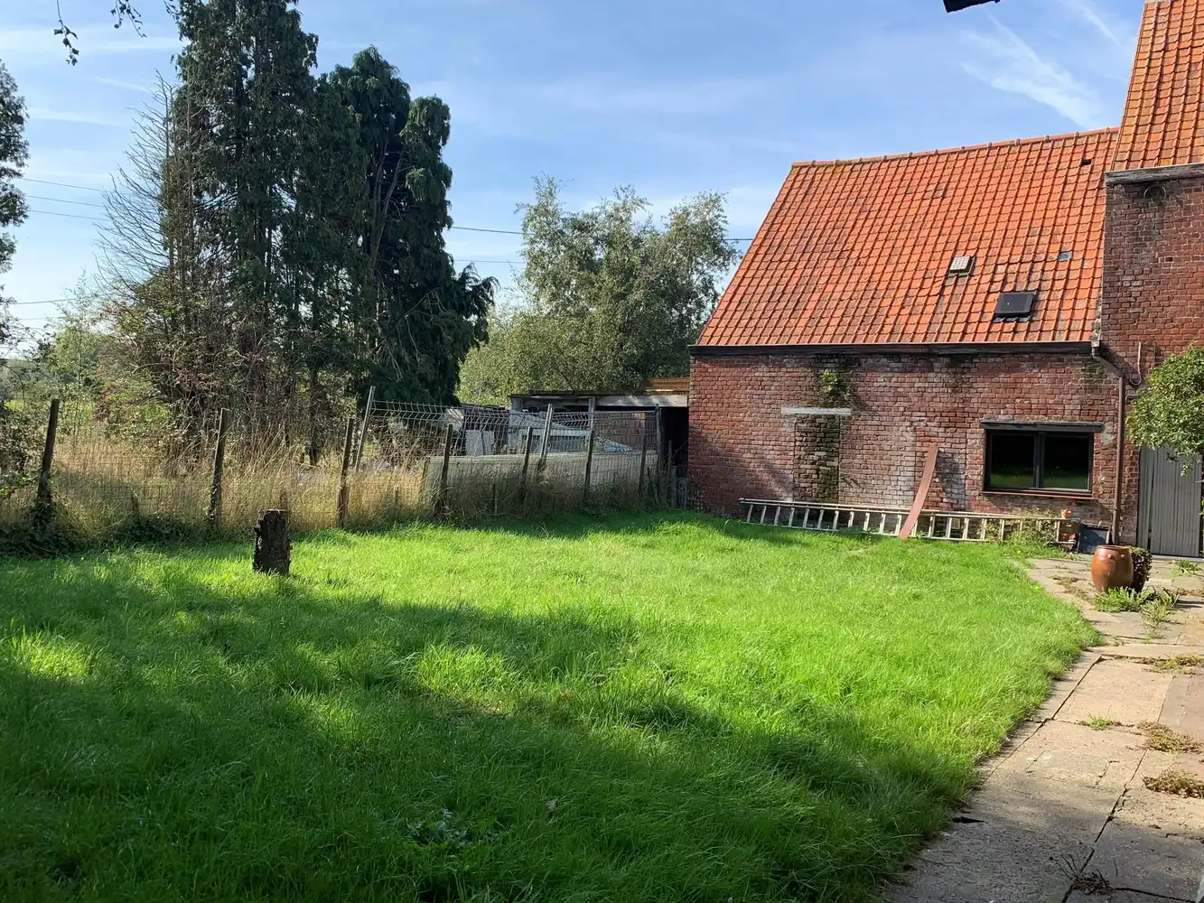 Te renoveren woning op 2356m² met landelijk verzicht! foto 7