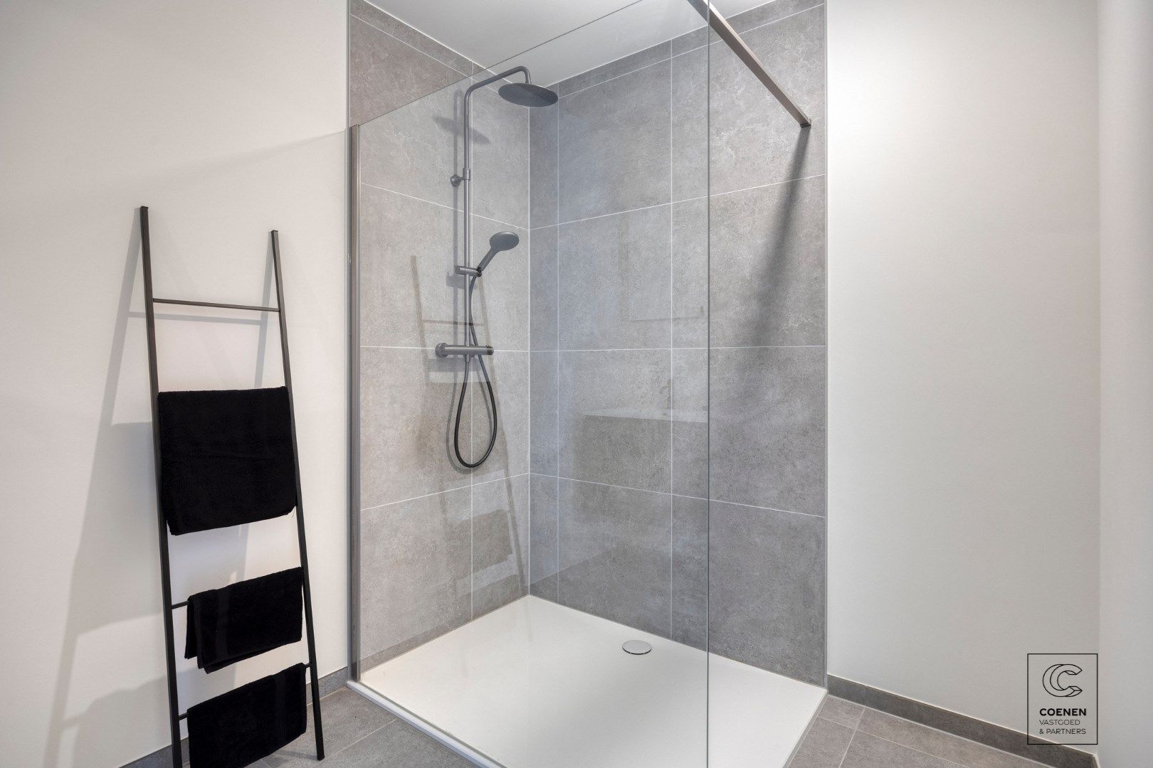 Charmant, volledig gerenoveerde woning met 2 slaapkamers te Turnhout! foto 12