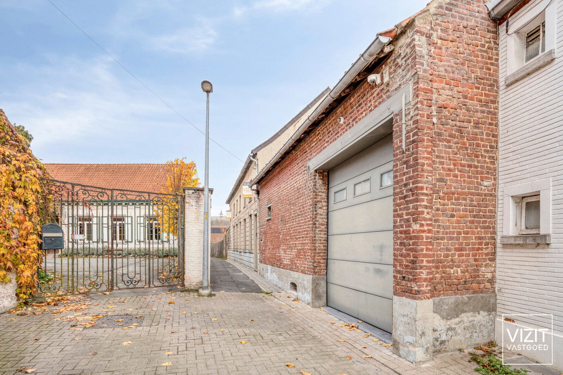 Karaktervolle woning met tuin en garage  foto {{pictureIndex}}
