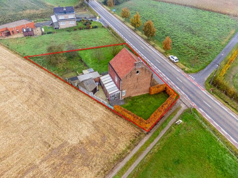 Charmante woning met 2 slaapkamers, garage en grote tuin foto 5