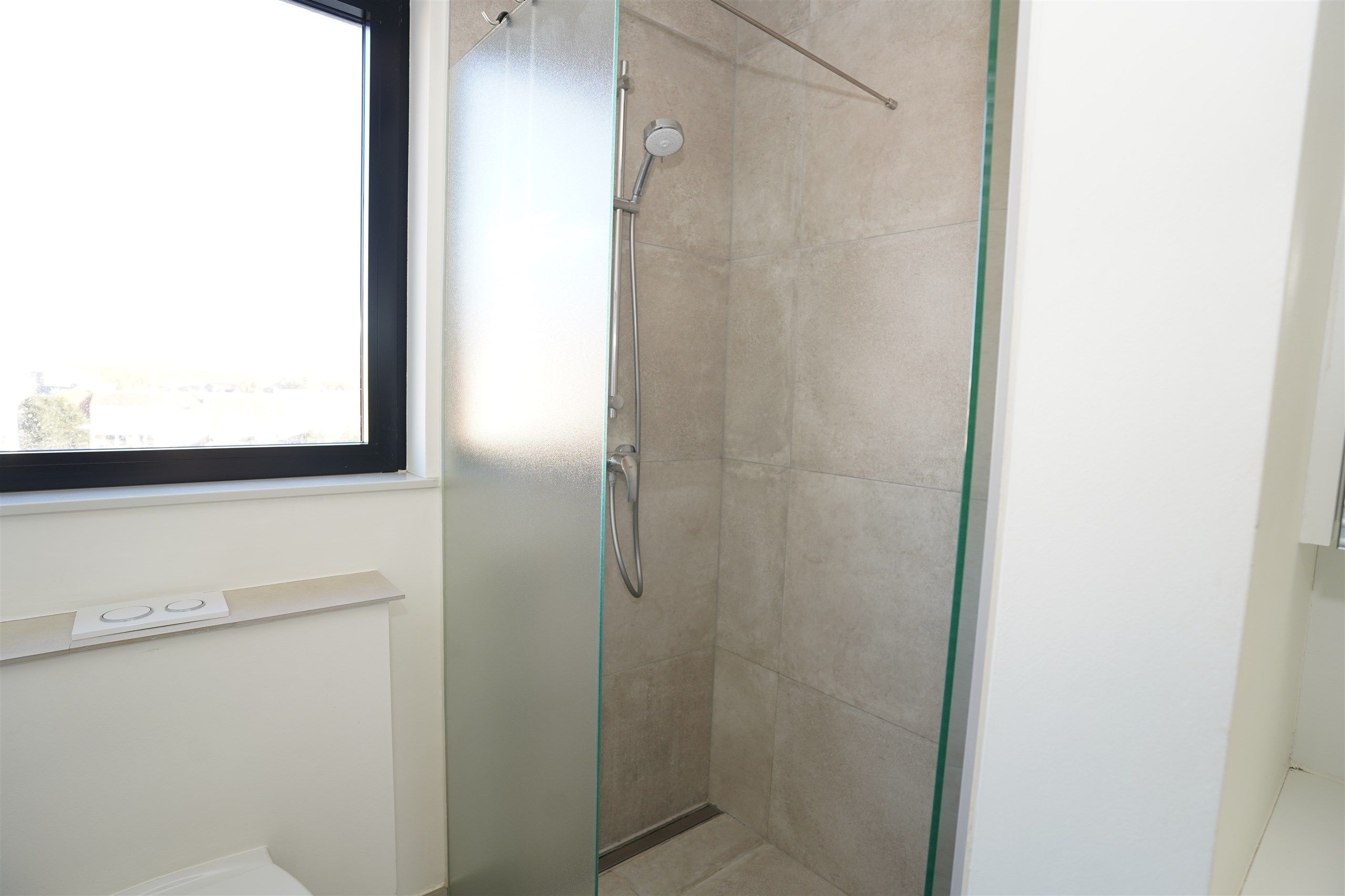 FIRST SALE VR 21/11 (16.00 - 20.00) & ZA 22/11 (9.00 - 18.00) foto 11