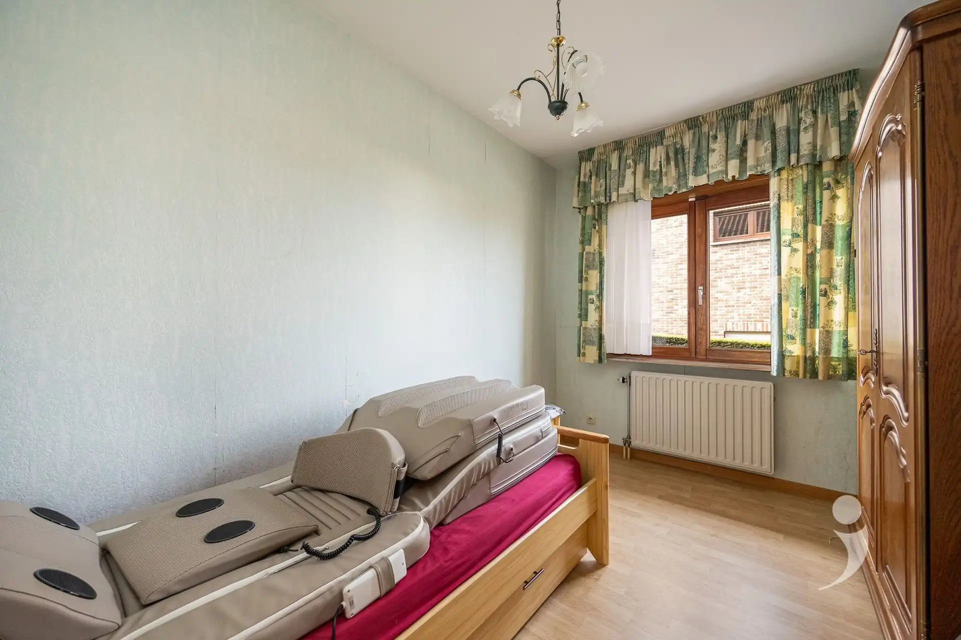 Instapklare en ruime woning met zicht op de velden! foto 20