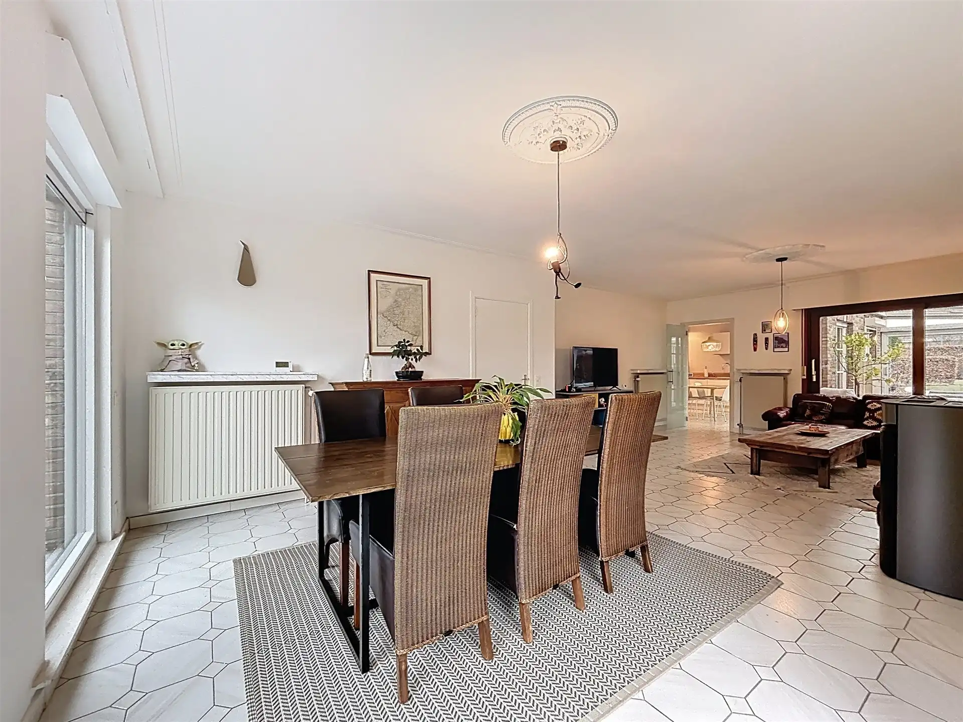 Half open bebouwing met 3 slaapkamers en garage  op perceel van 563m² in doodlopende straat  foto 4