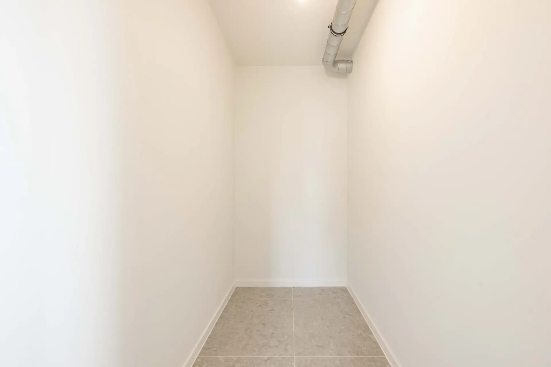 KOOP uw appartement aan 6% BTW! Prachtig 3 slaapkamer appartement in Residentie DAC'ART Izegem. foto 16