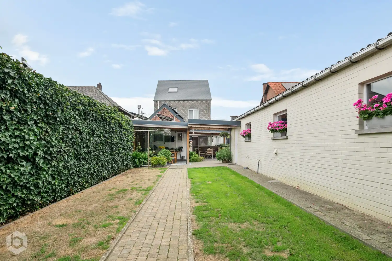 Instapklare woning met 3 slpkrs en ruime tuin te Onze-Lieve-Vrouw-Waver foto 18