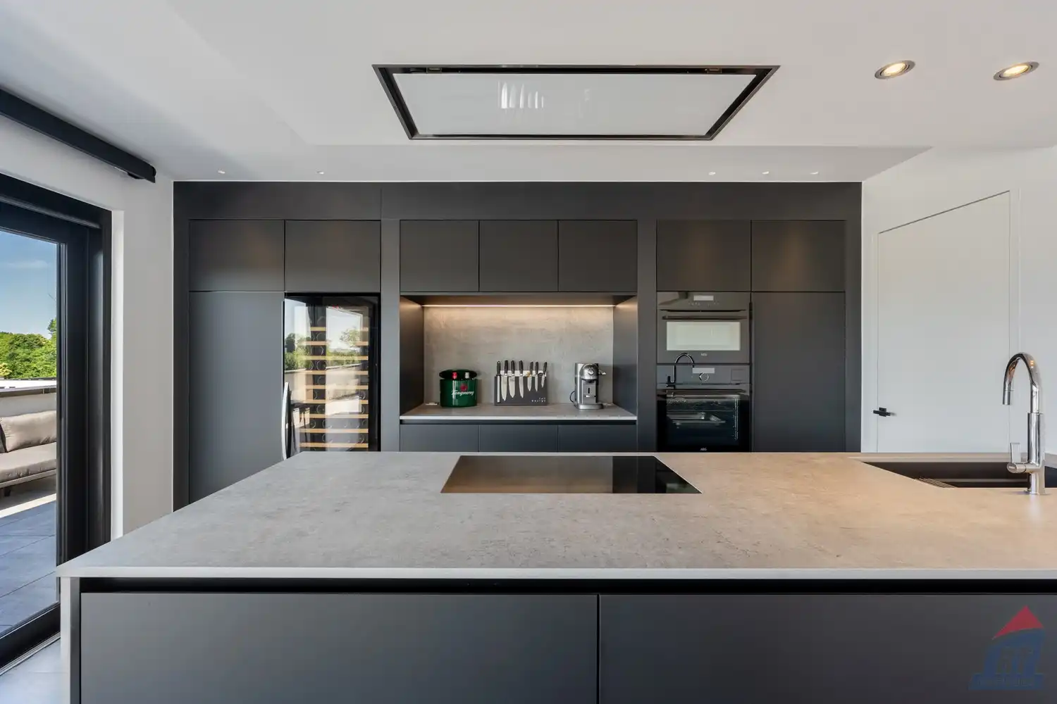 Exclusief penthouse met een indrukwekkend zonneterras van ruim 134 m² in Sint-Truiden foto 10