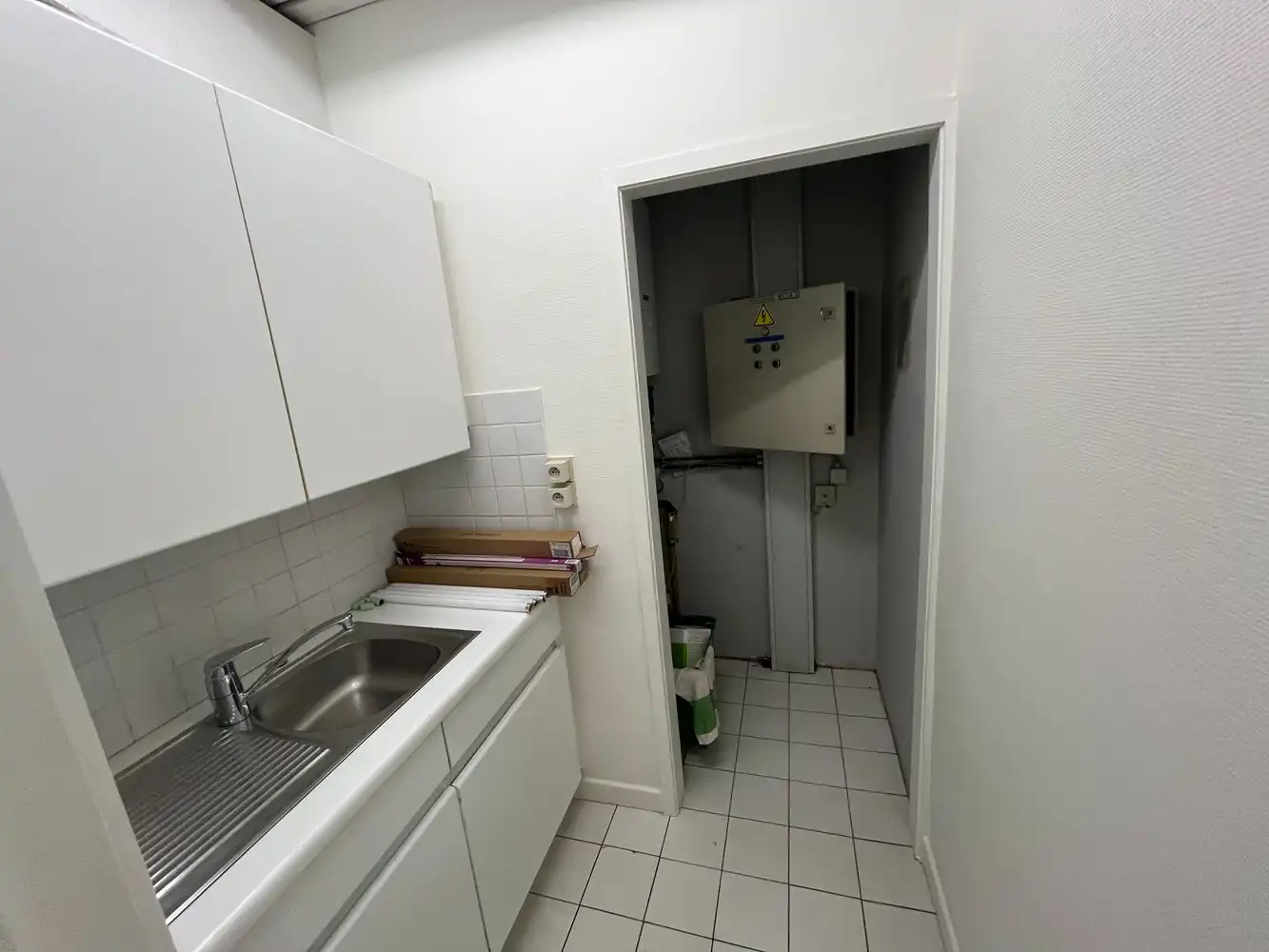 137 m² Split-level kantoor/retail foto 8