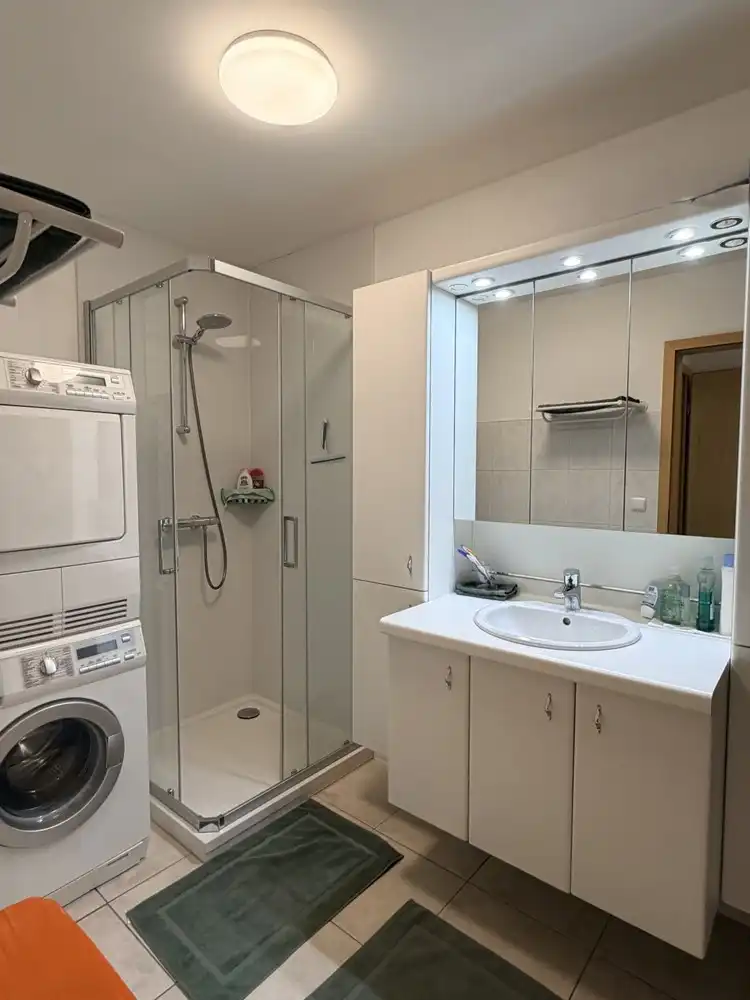 Rustig en uitstekend gelegen 2-slaapkamerappartement met groot terras EN garagebox foto 17
