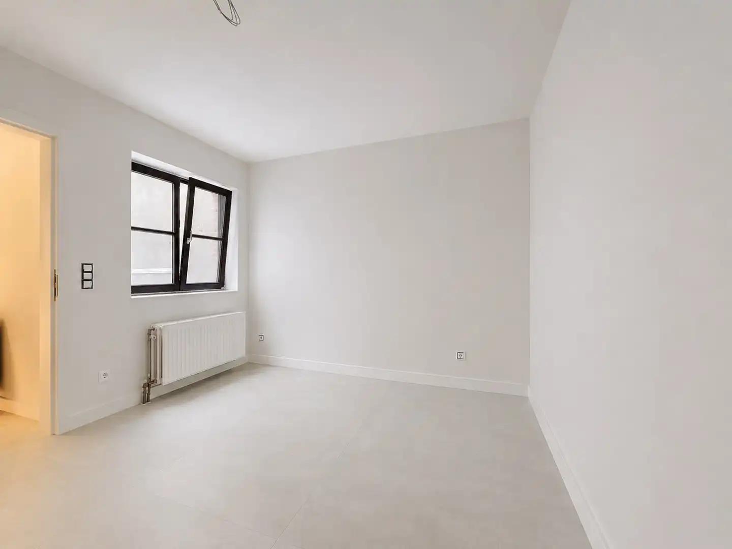 Interessante investeringsopportuniteit – 2 gerenoveerde appartementen! foto 10
