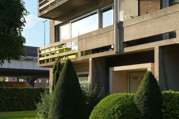 Verzorgd appartement met 3 slaapkamers, terras en autostaanplaats foto 1