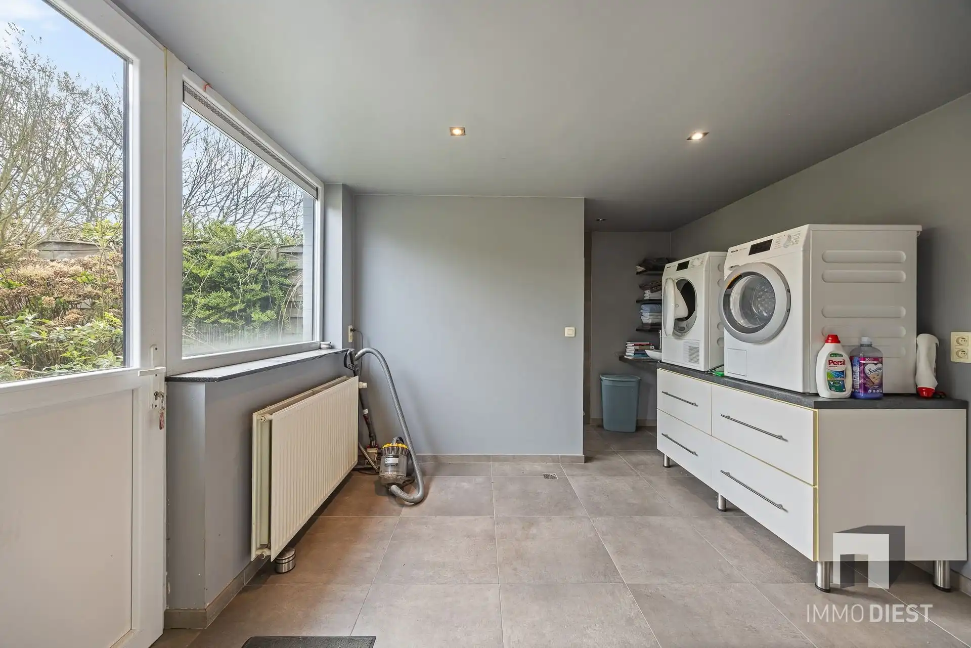 Vroegere café met woning met 4 ruime slaapkamers foto 9