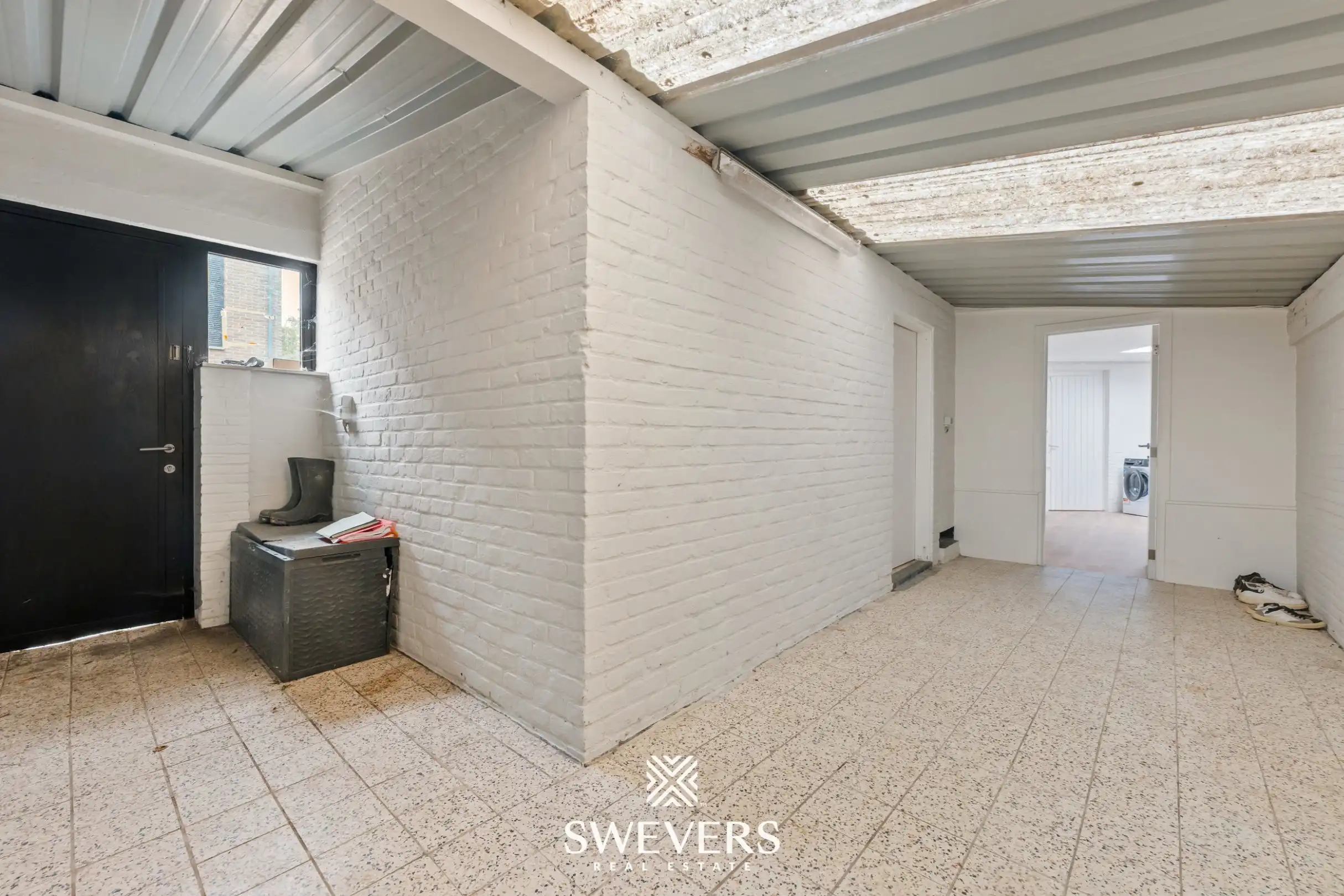 Te renoveren woning met 4 slaapkamers en 4 garages te Beringen foto 16