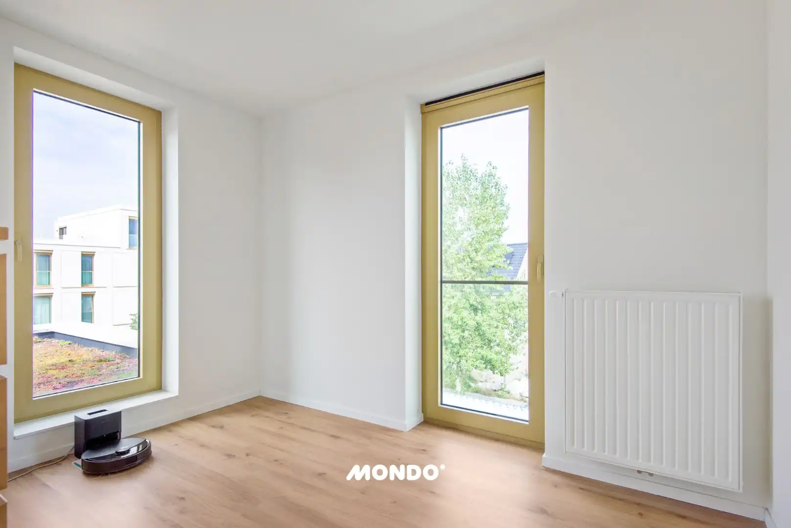 Lichtrijk 2 slaapkamerappartement met ruim terras en open zicht op de vaart foto 12