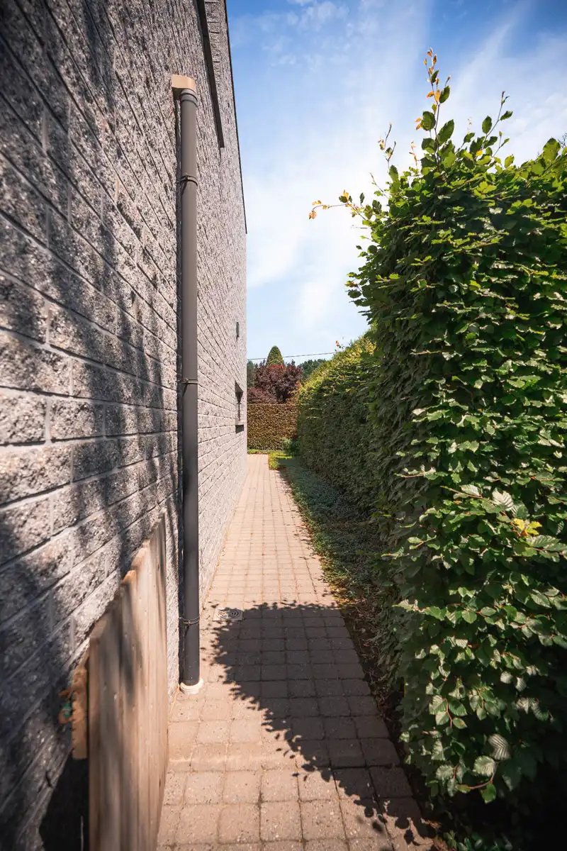 Stijlvolle, eigentijdse woning op een ruim perceel foto 63