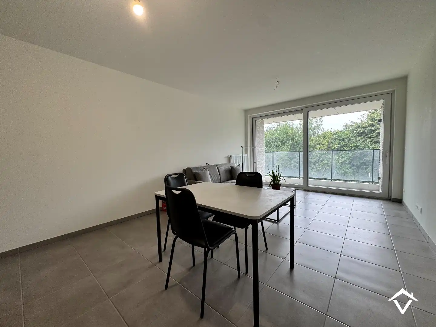 Appartement met 2 slaapkamers en garagebox te Westrozebeke foto 3