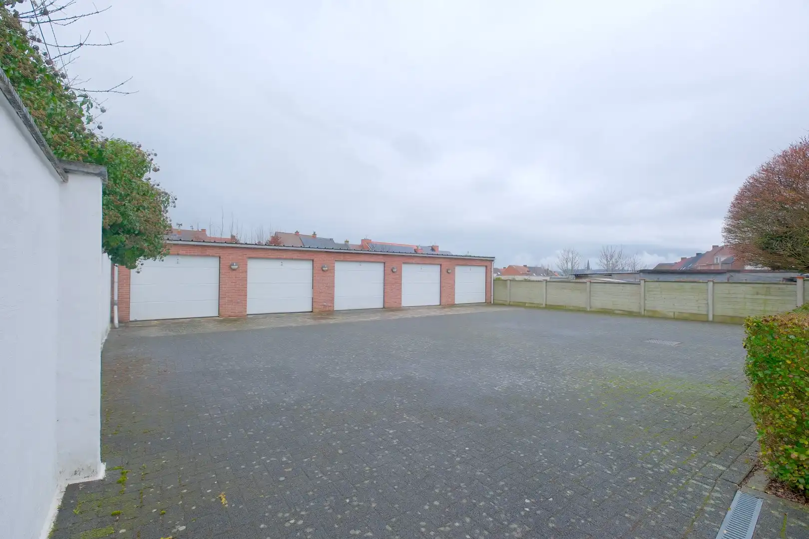 Gelijkvloers app met 2 slaapkamers, ruim terras en garage! foto 16