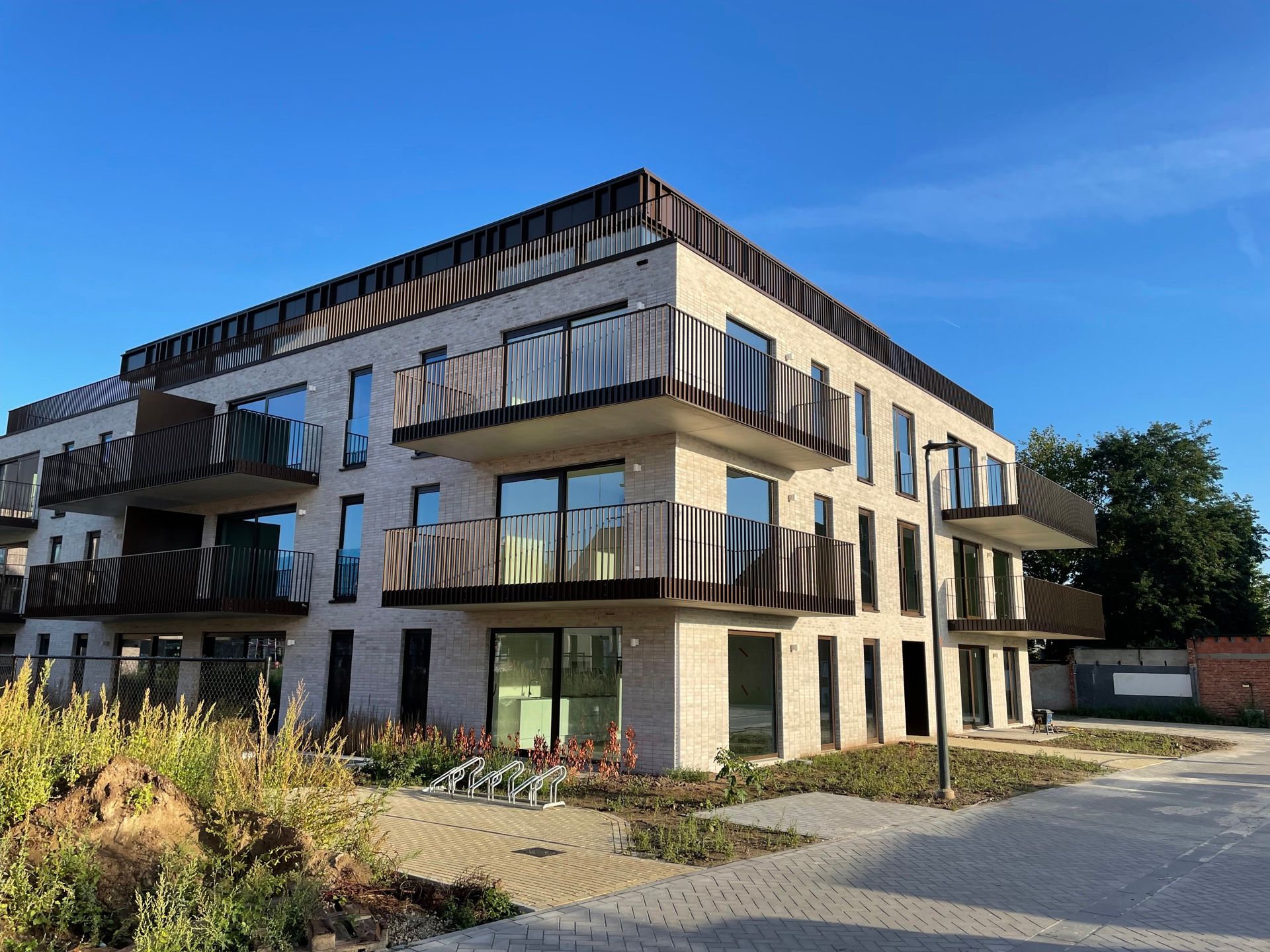 Energiezuinig nieuwbouwappartement met 2 slaapkamers en terras in Bornem foto {{pictureIndex}}