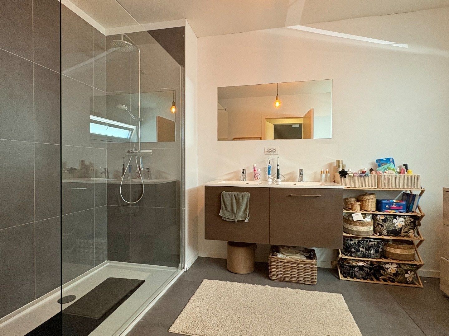 Gerenoveerde woning met 3 slaapkamers, EPC B, conforme elektriciteit in Wevelgem foto 12