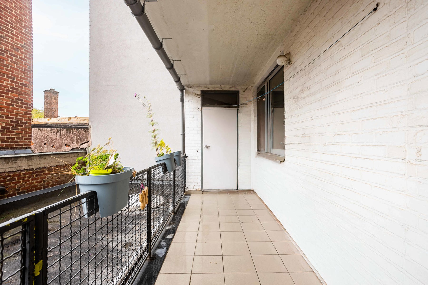 Zeer ruim appartement in centrum Aalst ! foto 16