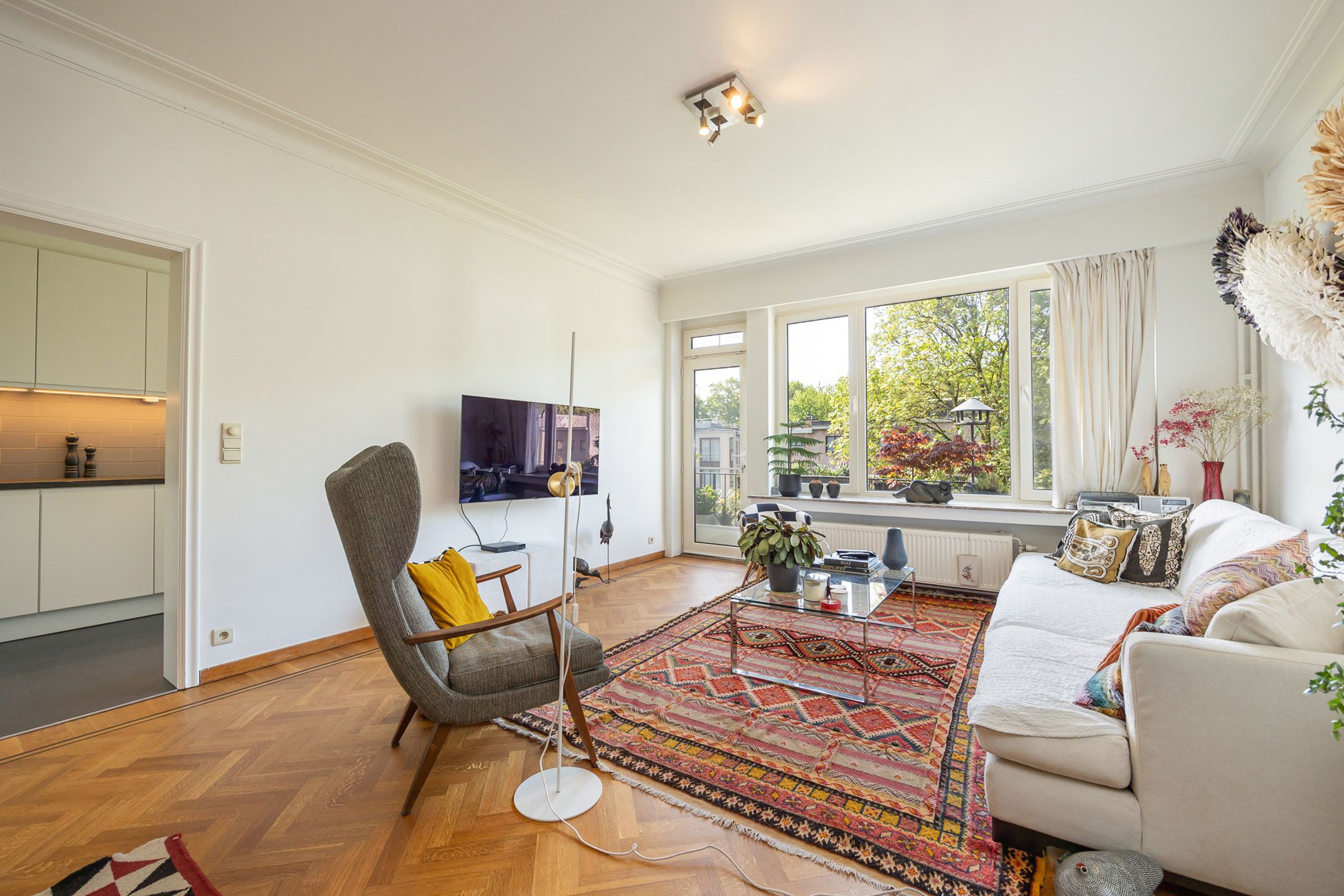 BERCHEM - Zonnig appartement in Pulhofbuurt foto 2