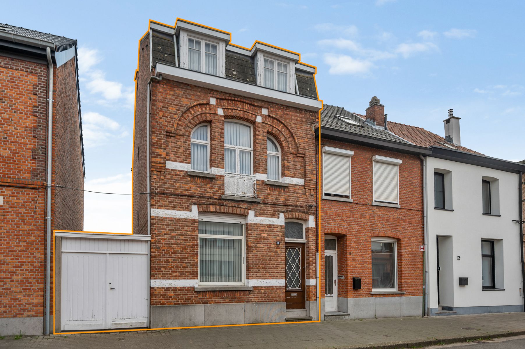 Statige woning met karakter en eindeloze mogelijkheden foto {{pictureIndex}}