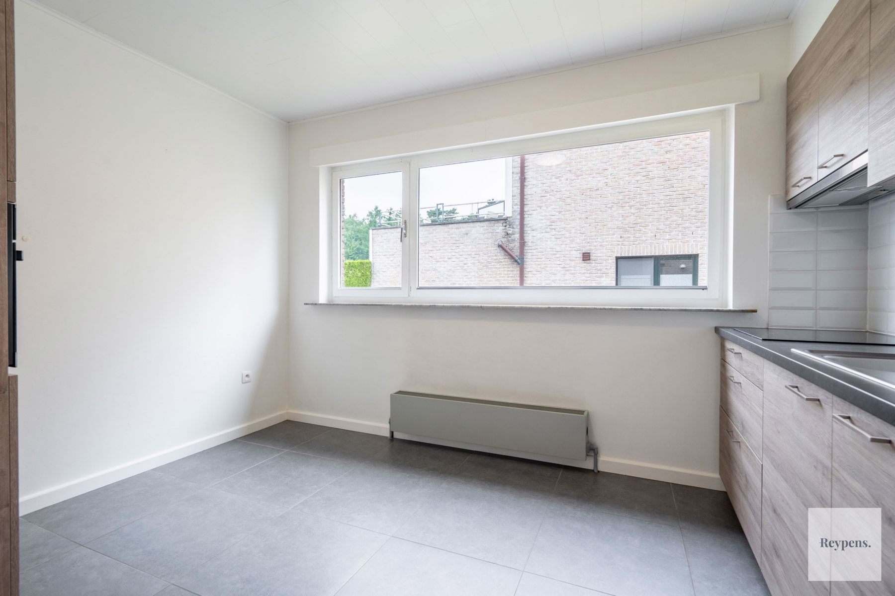 Duplex appartement met terras, tuin, garage en autostaanplaats. foto 8