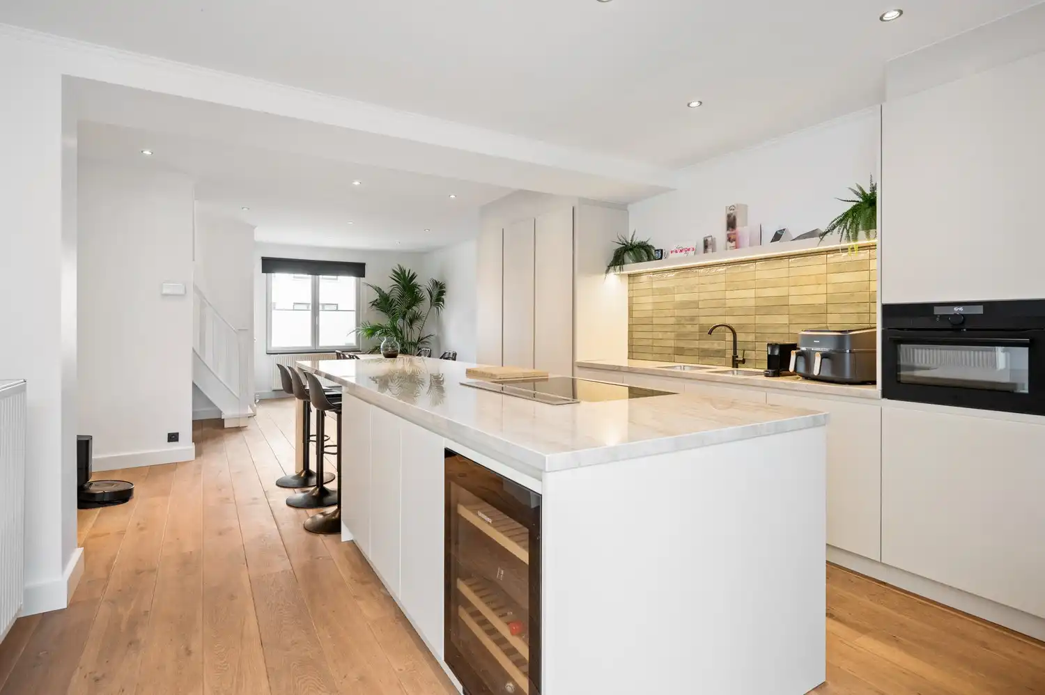 Instapklare woning met 3 slaapkamers & tuin te Lier! foto {{pictureIndex}}