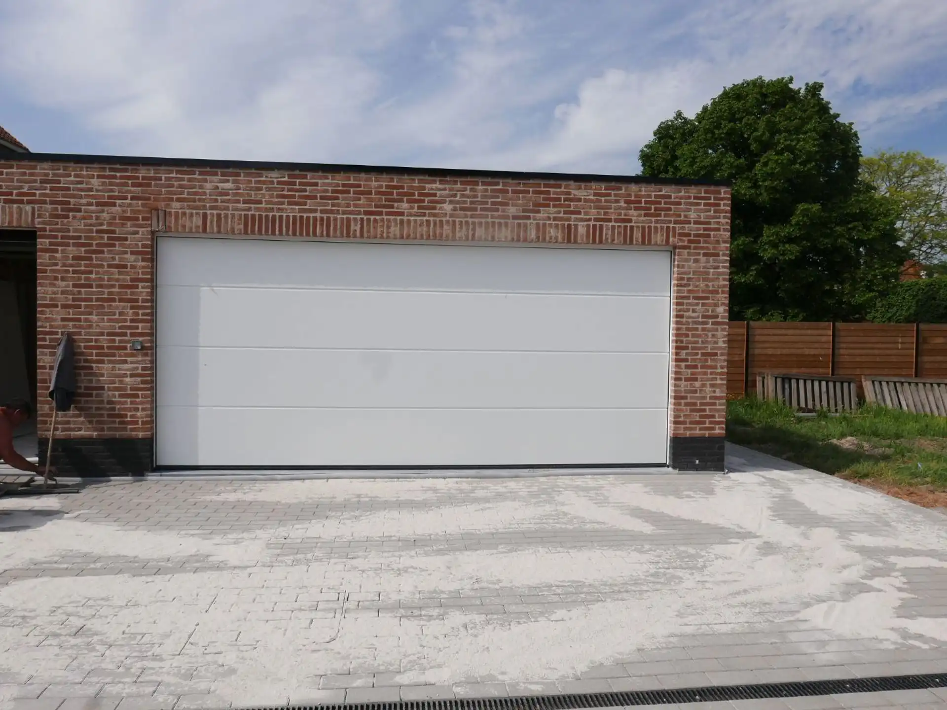 2-slaapkamerappartement met dubbele garage en leuke tuin foto 17
