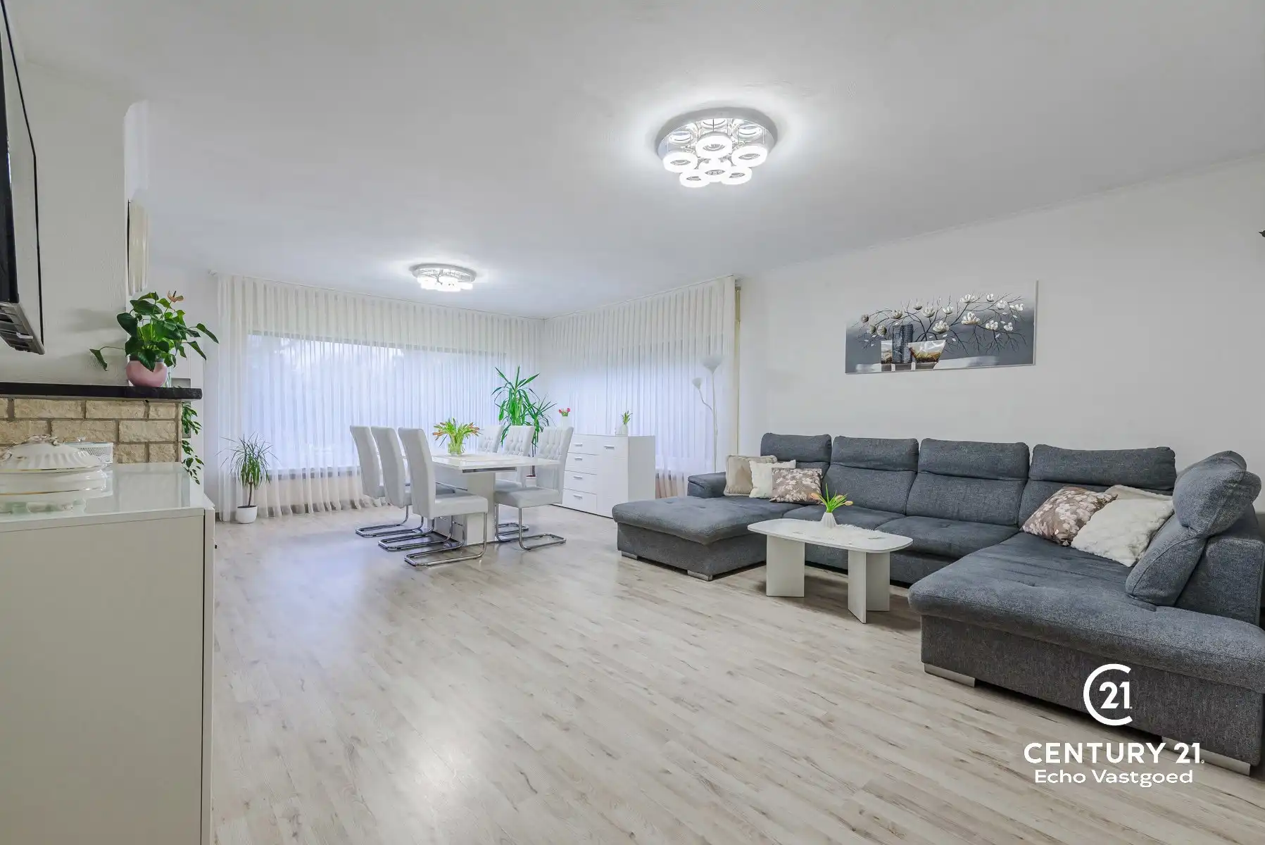 Gerenoveerde vrijstaande villa met verwarmd zwembad foto 17