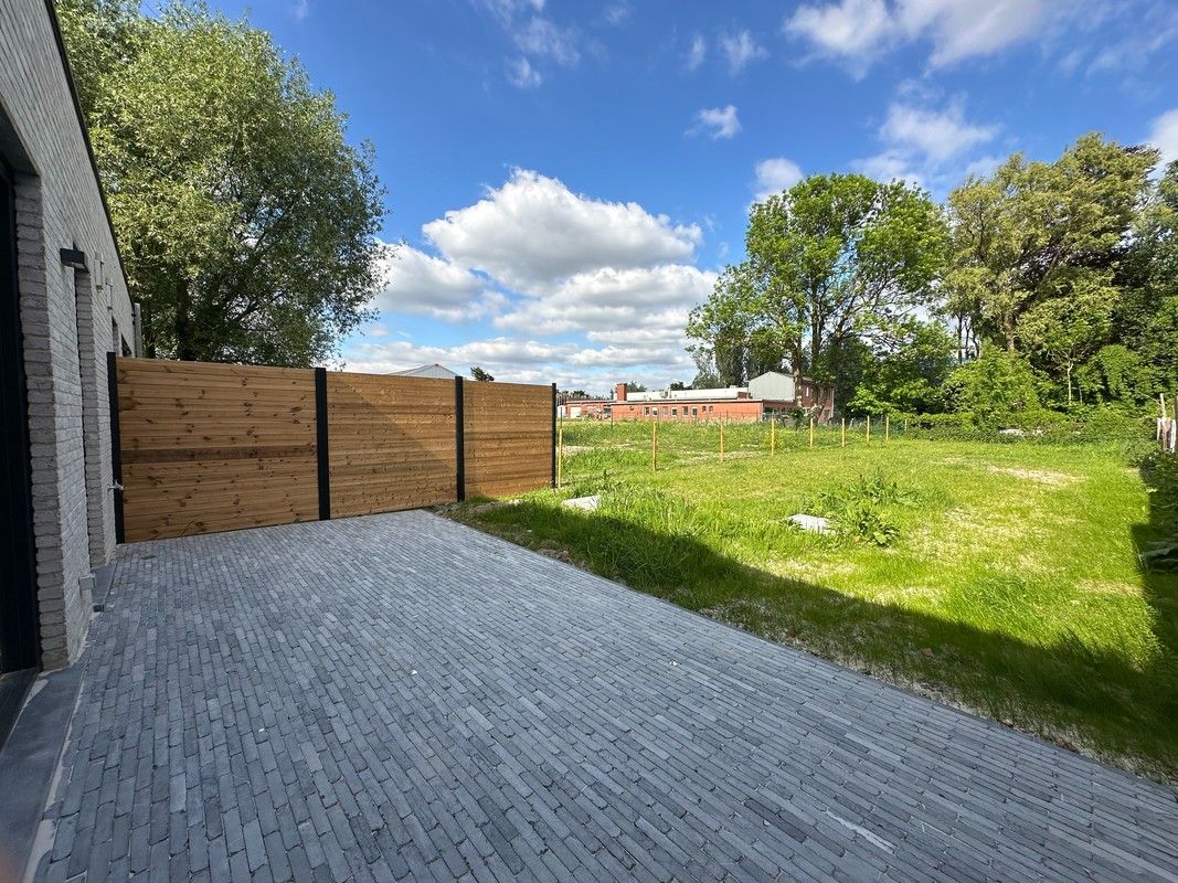 Moderne nieuwbouwwoningen met hedendaags comfort te Puurs- Sint- Amands. foto 16