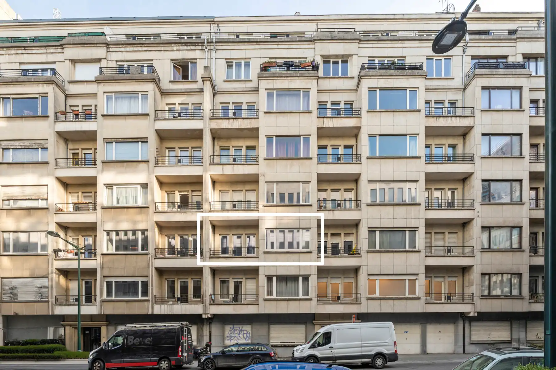 Stijlvol appartement met 1 slaapkamer in de Europese wijk foto {{pictureIndex}}