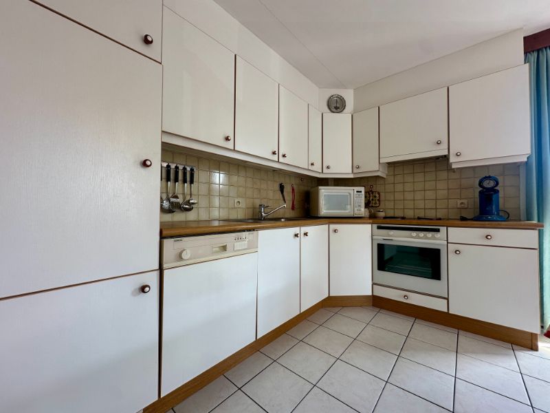 Gezellig appartement met uitstekende ligging en zuidgericht terras foto 10