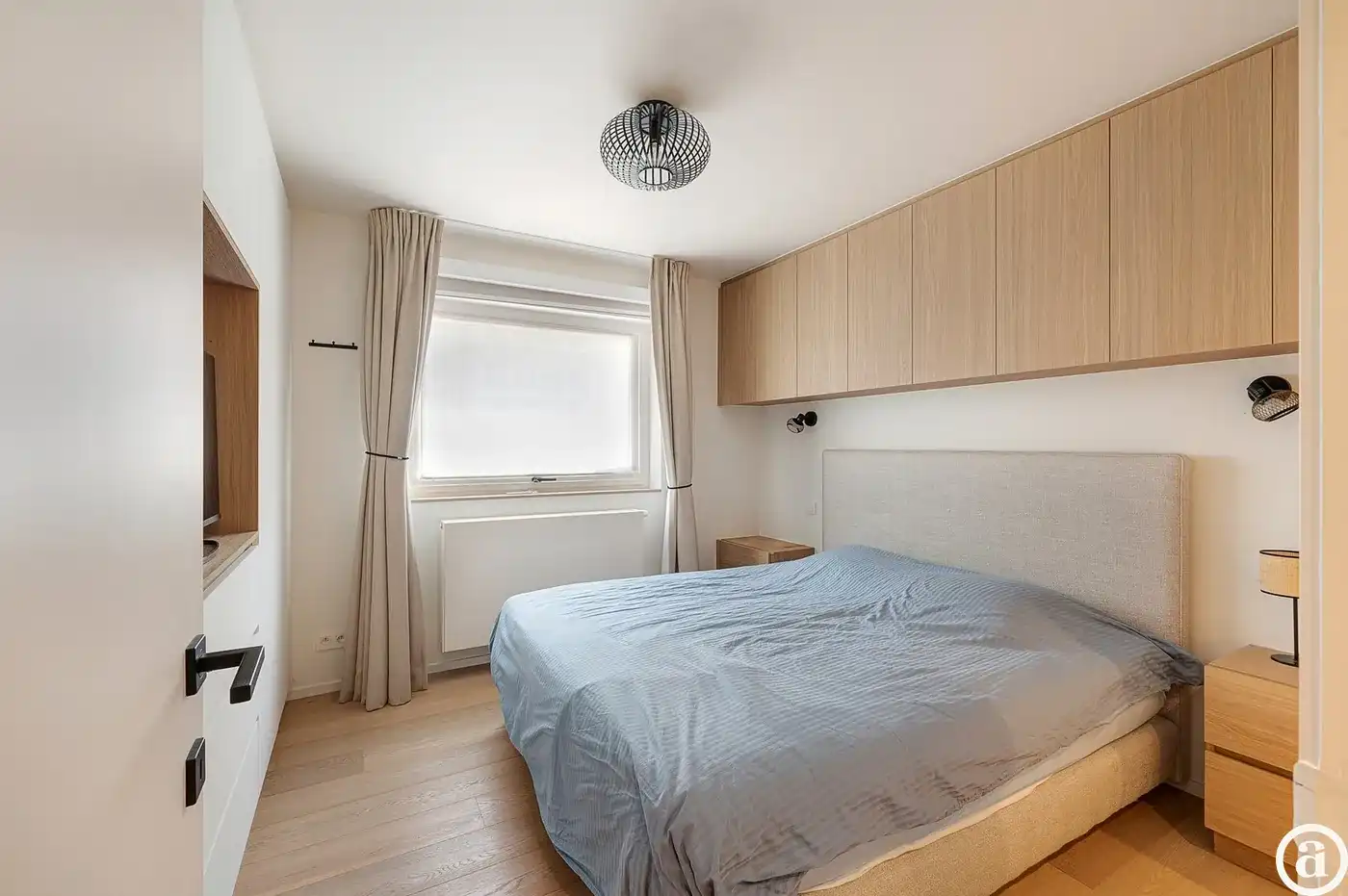Prachtig gerenoveerd  hoek appartement op het Rubensplein. foto 12