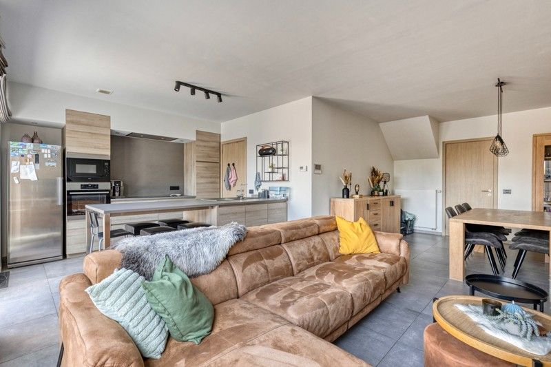 🏡 Gezellige woning met 4 slaapkamers én garage TE KOOP in Haspelstraat 17, te Sint-Eloois-Vijve! foto 6
